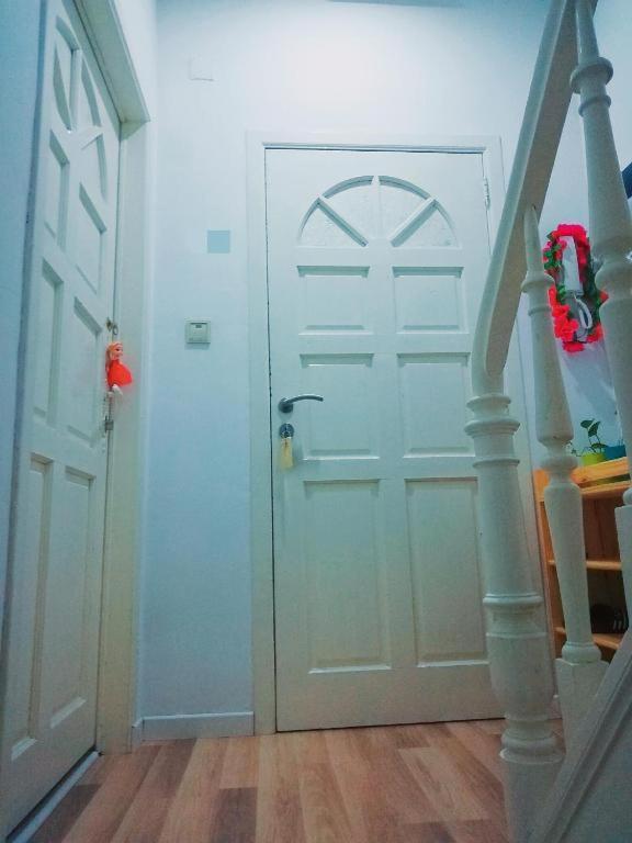 Cozy Rooms With Share The Bathroom And Kitchen Bruxelas Exterior foto
